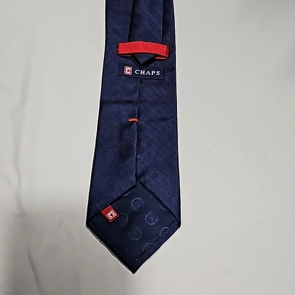Chaps Men's Navy Blue Necktie 👔 - Picture 6 of 7